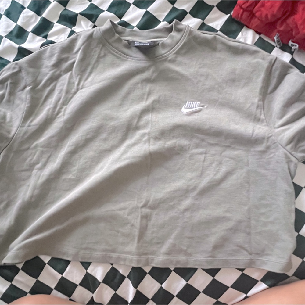 Nike crop top xl